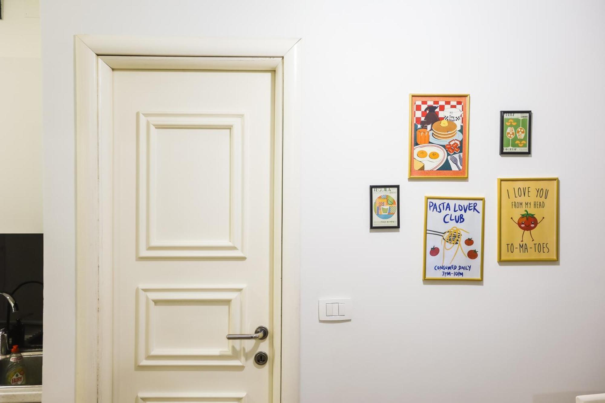 At Bazaar Central Apartment ティラナ エクステリア 写真